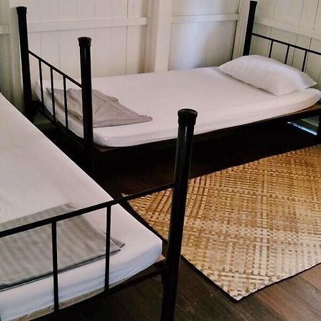 Rareheart Guesthouse Куала-Тренгану Экстерьер фото
